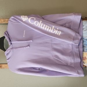 Columbia sweatshirt